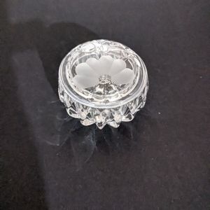Princess House crystal trinket box and lid romance collection etched floral leaf
